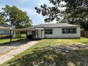560 Loraine Cir in Greenville, TX - Building Photo - Building Photo