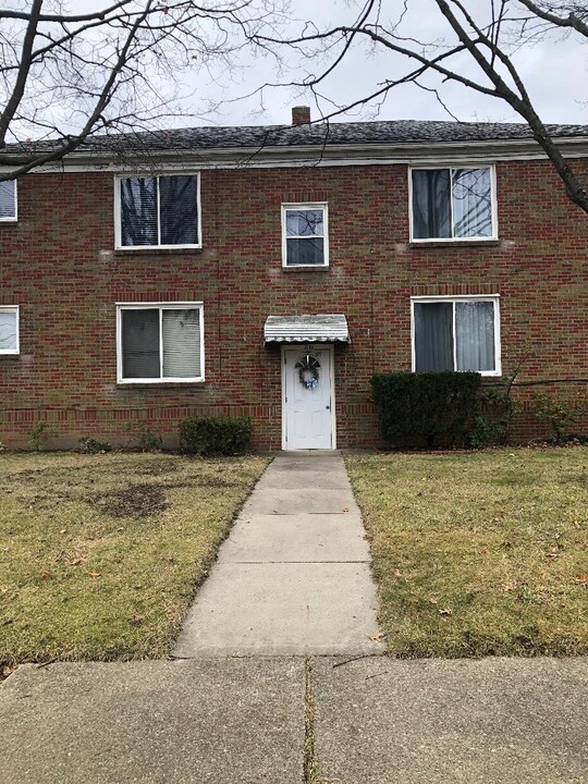 2406 21st St, Unit 4 in Cuyahoga Falls, OH - Building Photo