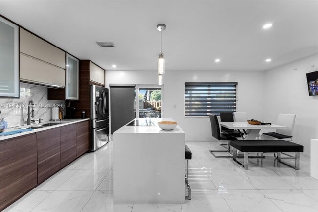 17864 SW 141st Ct in Miami, FL - Building Photo - Building Photo