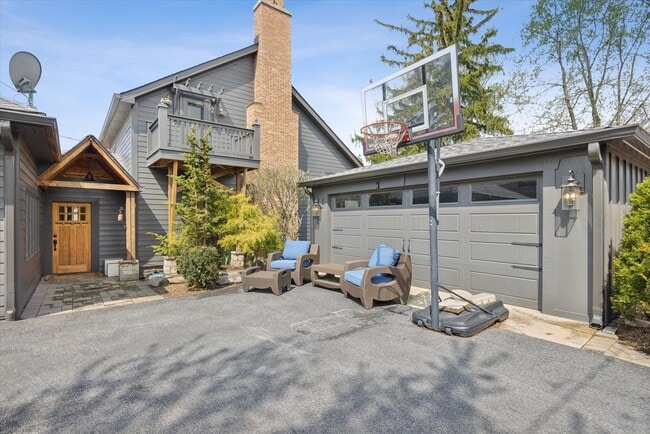 502 W 47th St in Western Springs, IL - Building Photo - Building Photo