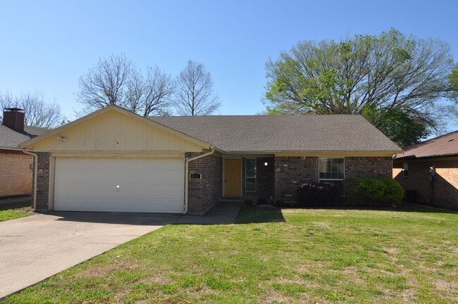 616 Mountain Laurel Ln