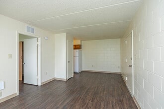 River Pines Senior Apartments 55+ in Tampa, FL - Building Photo - Interior Photo