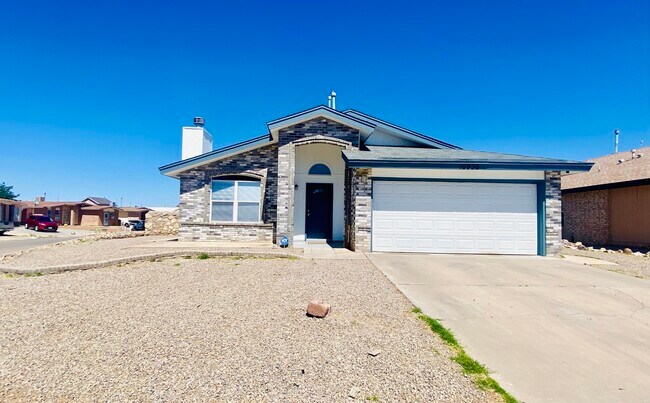 property at 10936 Stonebridge Dr