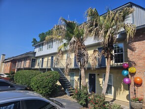 Cambridge Apartments in Baton Rouge, LA - Building Photo - Building Photo