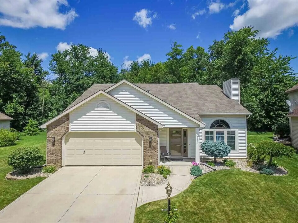 13820 Piedmont Cove in Fort Wayne, IN - Building Photo