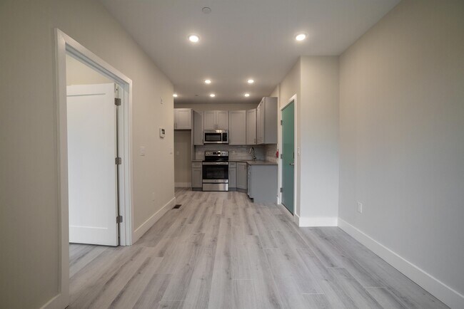 3731 Brandywine St-Unit -B in Philadelphia, PA - Building Photo - Building Photo