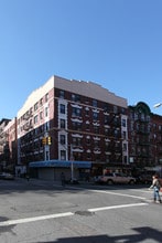 371-373 Broome St in New York, NY - Building Photo - Building Photo