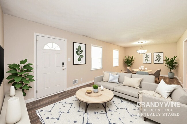 5420 St Lo Ln in College Park, GA - Foto de edificio - Building Photo