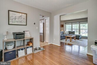 3484 Lacrosse Ct in Woodbridge, VA - Foto de edificio - Building Photo
