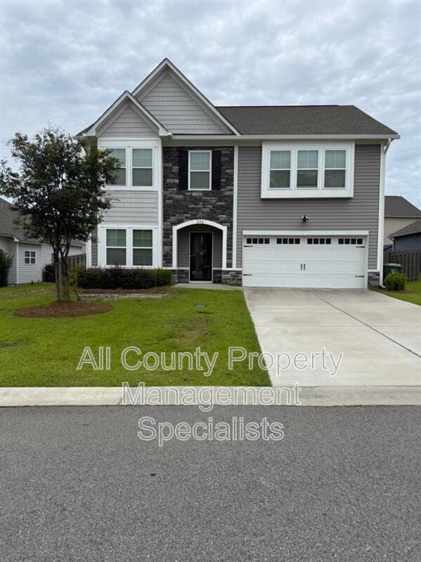 property at 636 Spanish Olive Wy