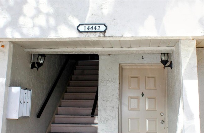 14442 Reuter Strasse Cir in Tampa, FL - Building Photo - Building Photo