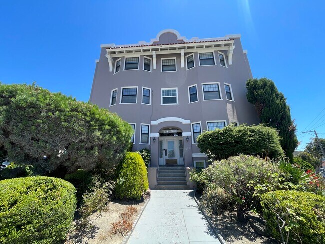 228 Athol Ave-Unit -3 in Oakland, CA - Foto de edificio - Building Photo