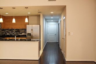 1200 Main St, Unit 1201 in Dallas, TX - Building Photo - Building Photo