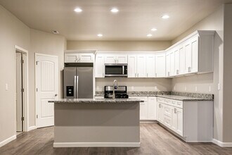 3005 Autumn Glenn Ct in Grand Junction, CO - Building Photo - Building Photo
