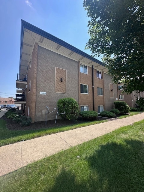 property at 11635 S Pulaski Rd