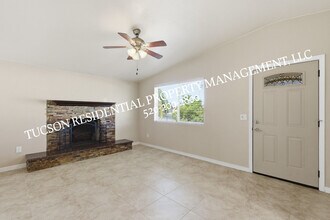 9712 E Nicaragua Pl in Tucson, AZ - Building Photo - Building Photo