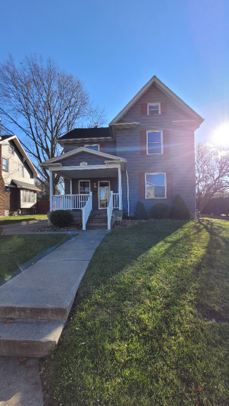 53 E Duquesne St in Columbiana, OH - Building Photo - Building Photo