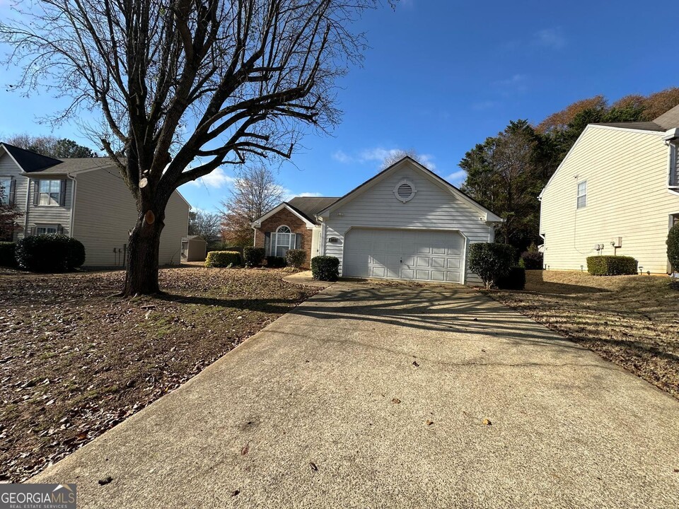 3165 Bellestone Ct in Marietta, GA - Building Photo