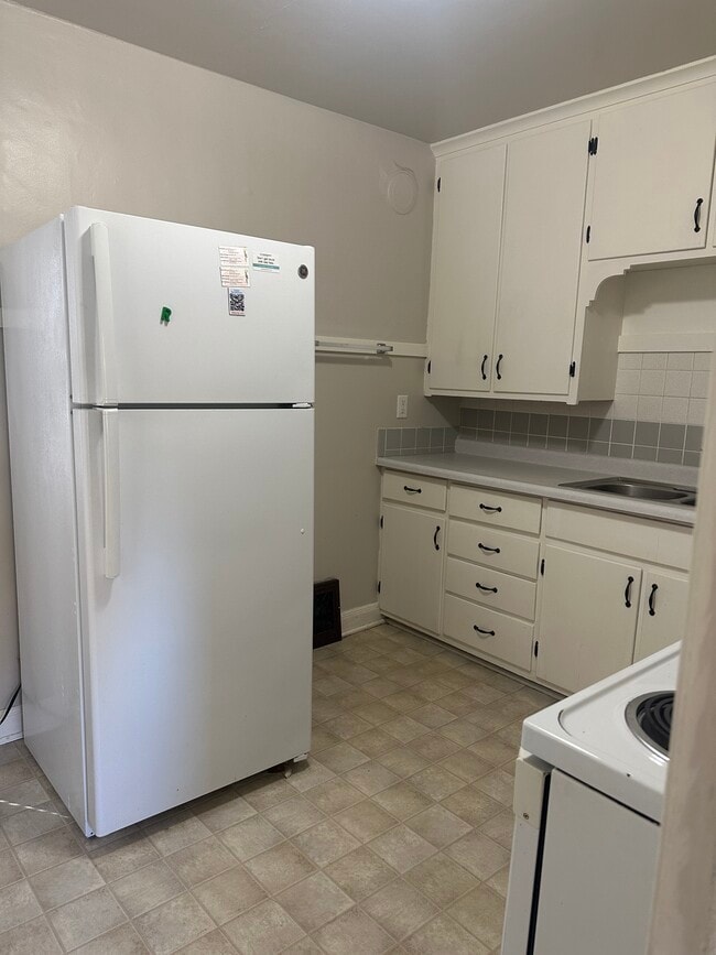 1914 Garfield Ave, Unit 1914 Garfield Ave in Sheboygan, WI - Foto de edificio - Building Photo