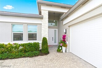 11899 Gardenia Ave in Naples, FL - Building Photo - Building Photo