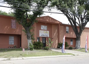 Garner Park in Pasadena, TX - Foto de edificio - Building Photo