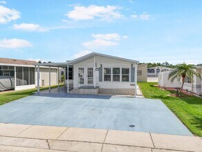 35045 Cynthia Ave in Zephyrhills, FL - Building Photo - Building Photo