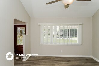 14020 Darwin Blvd in Louisville, KY - Foto de edificio - Building Photo