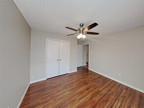 613 Oak Hollow Trail in Saginaw, TX - Building Photo - Building Photo