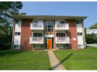 140 Nunnery Ln in Baltimore, MD - Building Photo