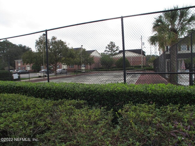 4915 Baymeadows Rd