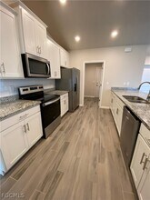 2513 NW 14th Pl in Cape Coral, FL - Building Photo - Building Photo