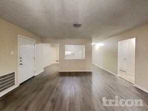 20118 Misty Pines Dr in Humble, TX - Building Photo - Building Photo