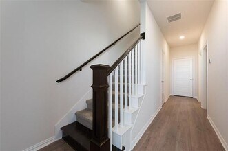 4827 Aldenbury St in Dallas, TX - Building Photo - Building Photo