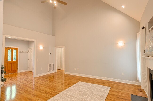 769 Troon Cir in Sanford, NC - Building Photo - Building Photo