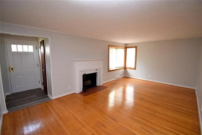 406 Tarrington Rd