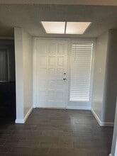 817 Quail Ln in Bakersfield, CA - Foto de edificio - Building Photo