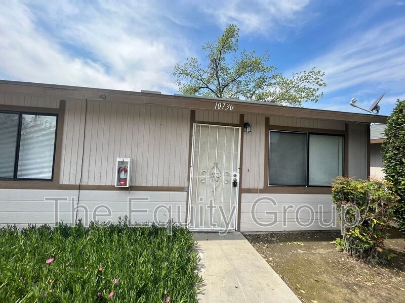 10730 Railroad Ave in Armona, CA - Building Photo