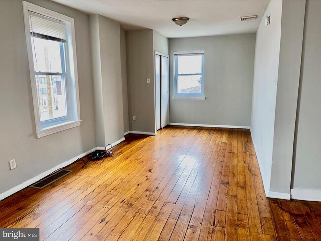 property at 2635 E Lehigh Ave