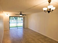 11453 NW 39th Ct, Unit 111 in Coral Springs, FL - Foto de edificio - Building Photo