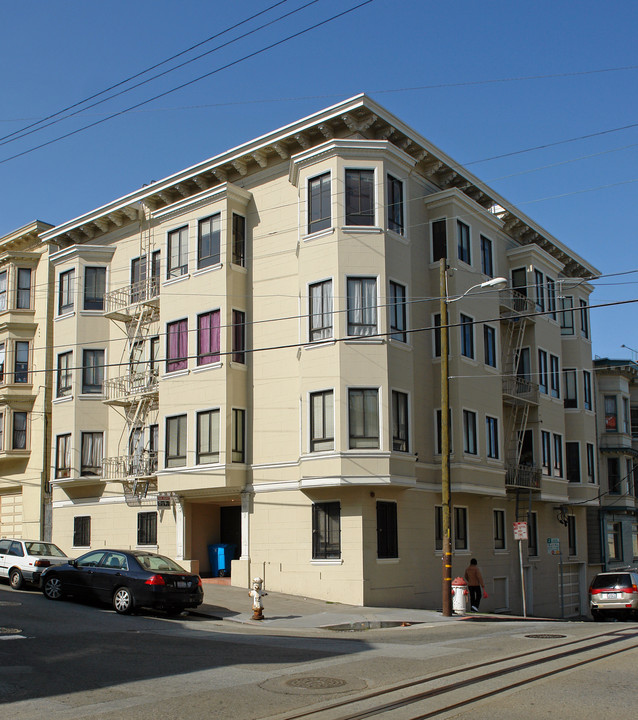 1455 Leavenworth St in San Francisco, CA - Building Photo