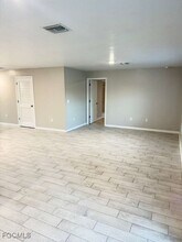 5019 Moon Ln in La Belle, FL - Building Photo - Building Photo
