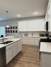 553 Warlander Way in Georgetown, TX - Building Photo - Building Photo