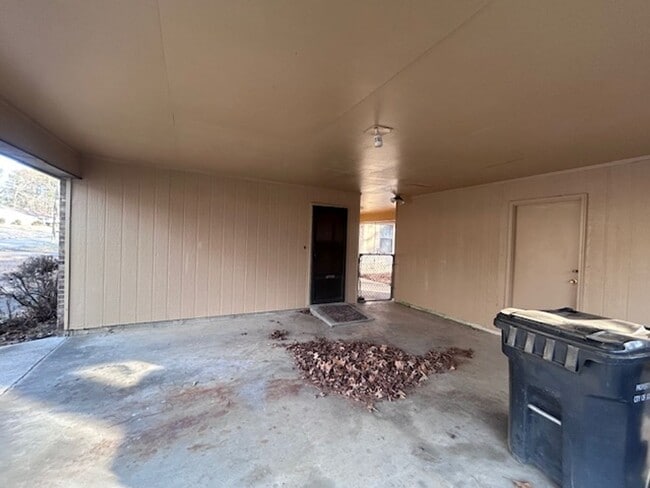 1018 Freeman St in Jonesboro, AR - Building Photo - Building Photo