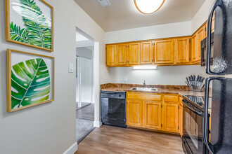 Northgate Apartments in Silver Spring, MD - Building Photo - Interior Photo