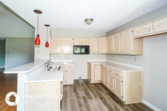 2759 Colonial Towers Dr in Memphis, TN - Building Photo - Building Photo