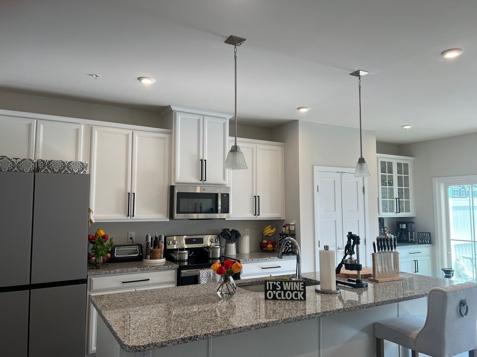 272 Sugar Maple Square in Downingtown, PA - Building Photo