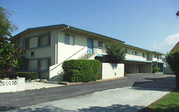 2732 Andreo Ave in Torrance, CA - Foto de edificio