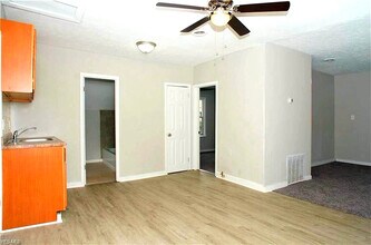 3906 Memphis Ave-Unit -1 in Cleveland, OH - Building Photo - Building Photo