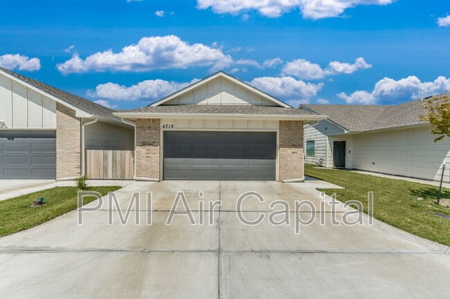 property at 4315 N Sandplum St