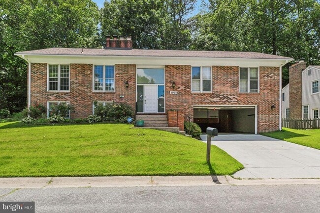 property at 2005 Alabaster Dr